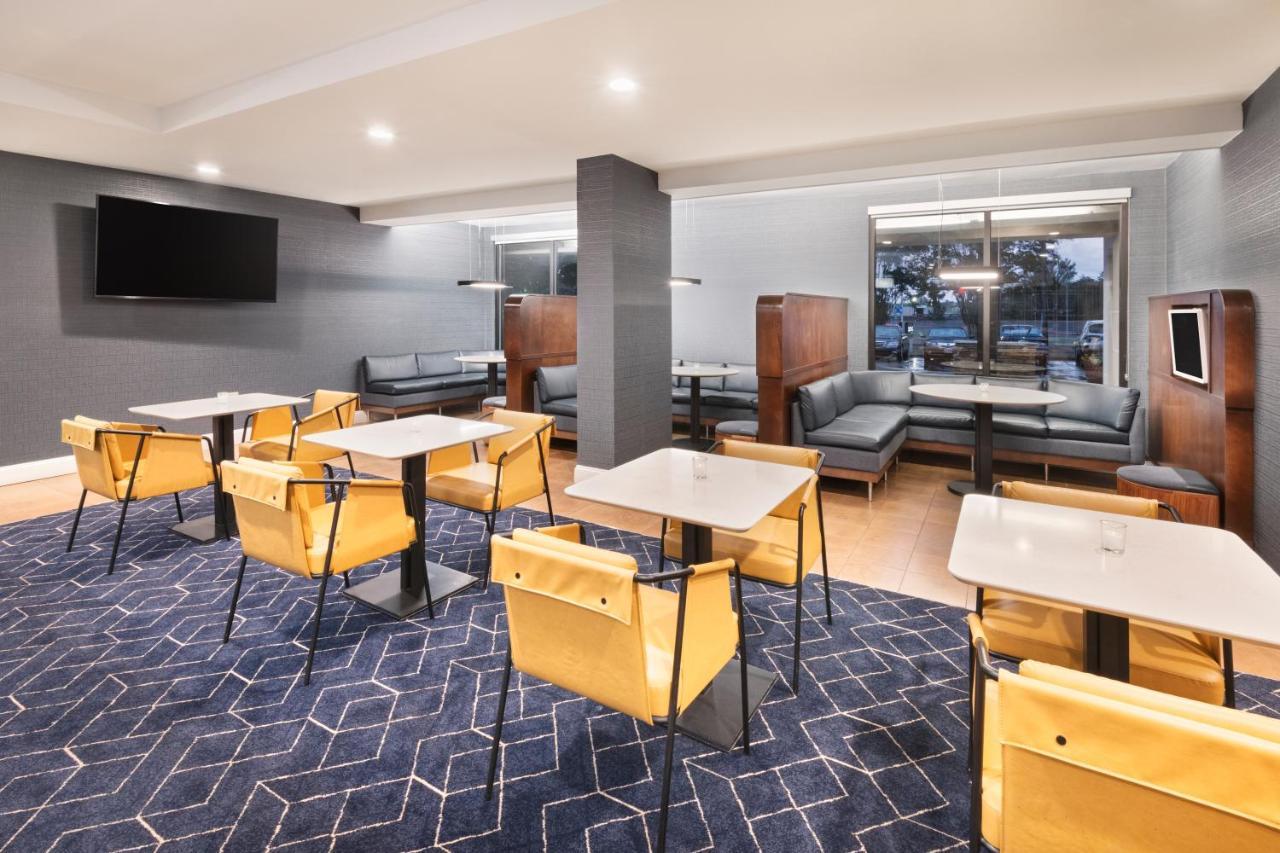 Hotel Courtyard By Marriott Burlington Esterno foto